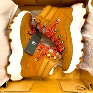 Sorel Women's Kinetic Breakthru Conquest Waterproof Boot